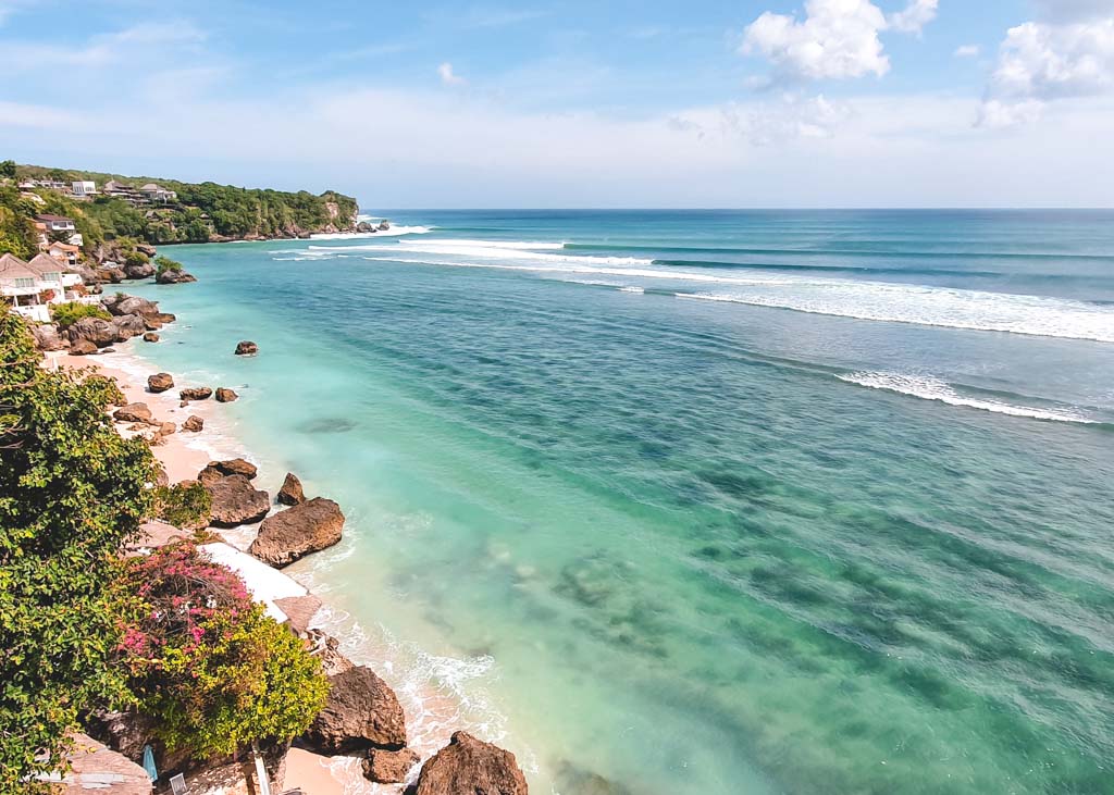 En este momento estás viendo Indonesia es un destino de ensueño para los amantes del surf