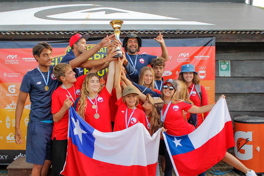 En este momento estás viendo El Team Chile de Surf Alcanza un Logro Histórico en Competencia Argentina