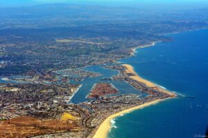 Lee más sobre el artículo Los Mejores Lugares para Surfear en California, Estados Unidos