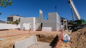 Lee más sobre el artículo Construir en dólares volvió a máximos: Alvaro Castro Burgueño analiza el costo de la construcción
